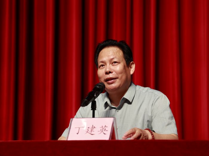 _I0A8142.jpg _I0A8142.jpg